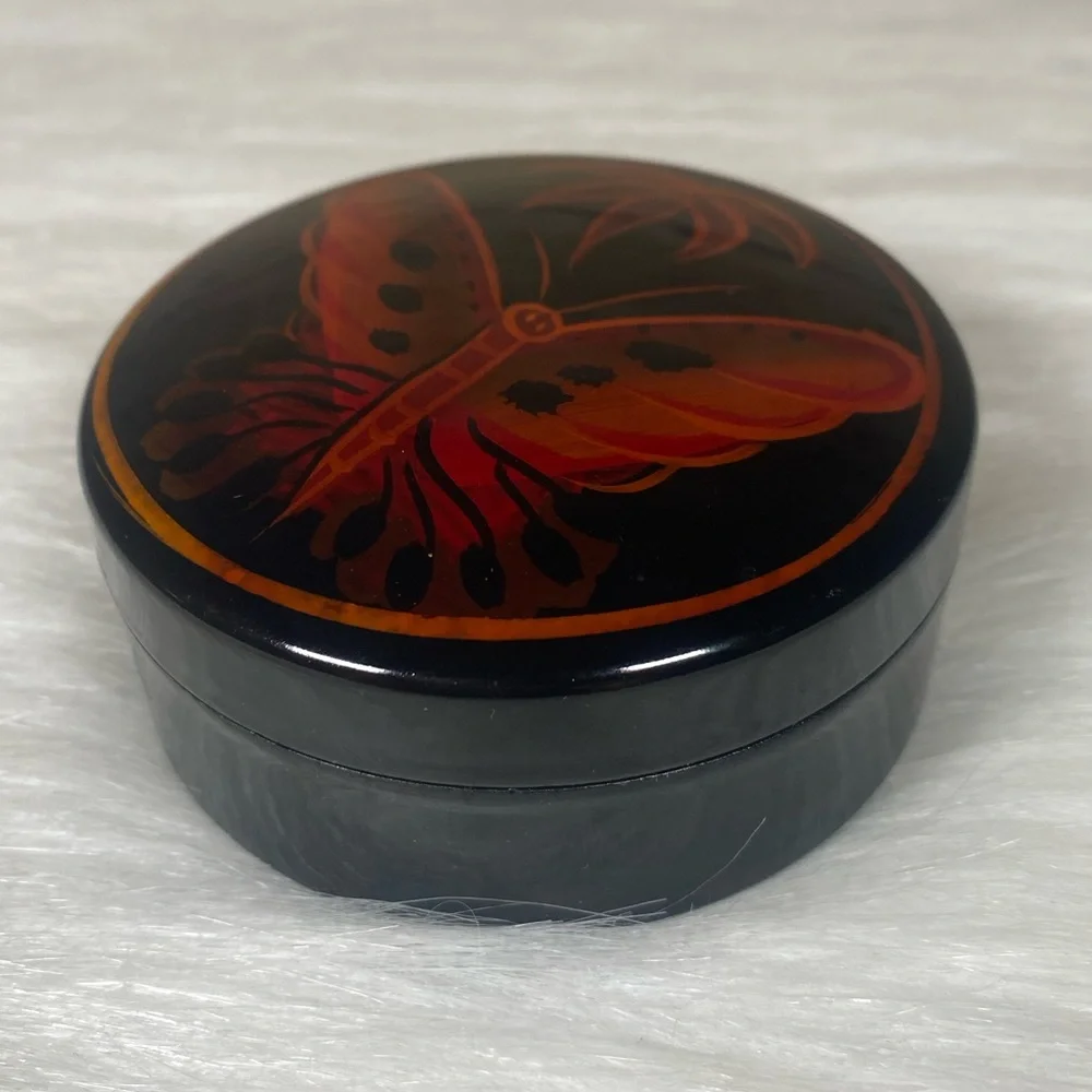 Pier 1 Imports Butterfly Lacquer Wood Trinket Box Red Velvet Interior